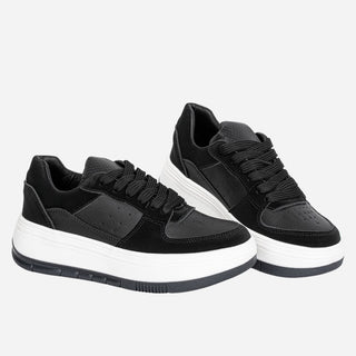 Tenis negros de Moda- IRENE