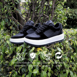 Tenis negros de Moda- IRENE