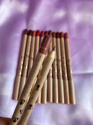 Lápiz delineador de labios - Efecto Profesional | FRESHKA CO