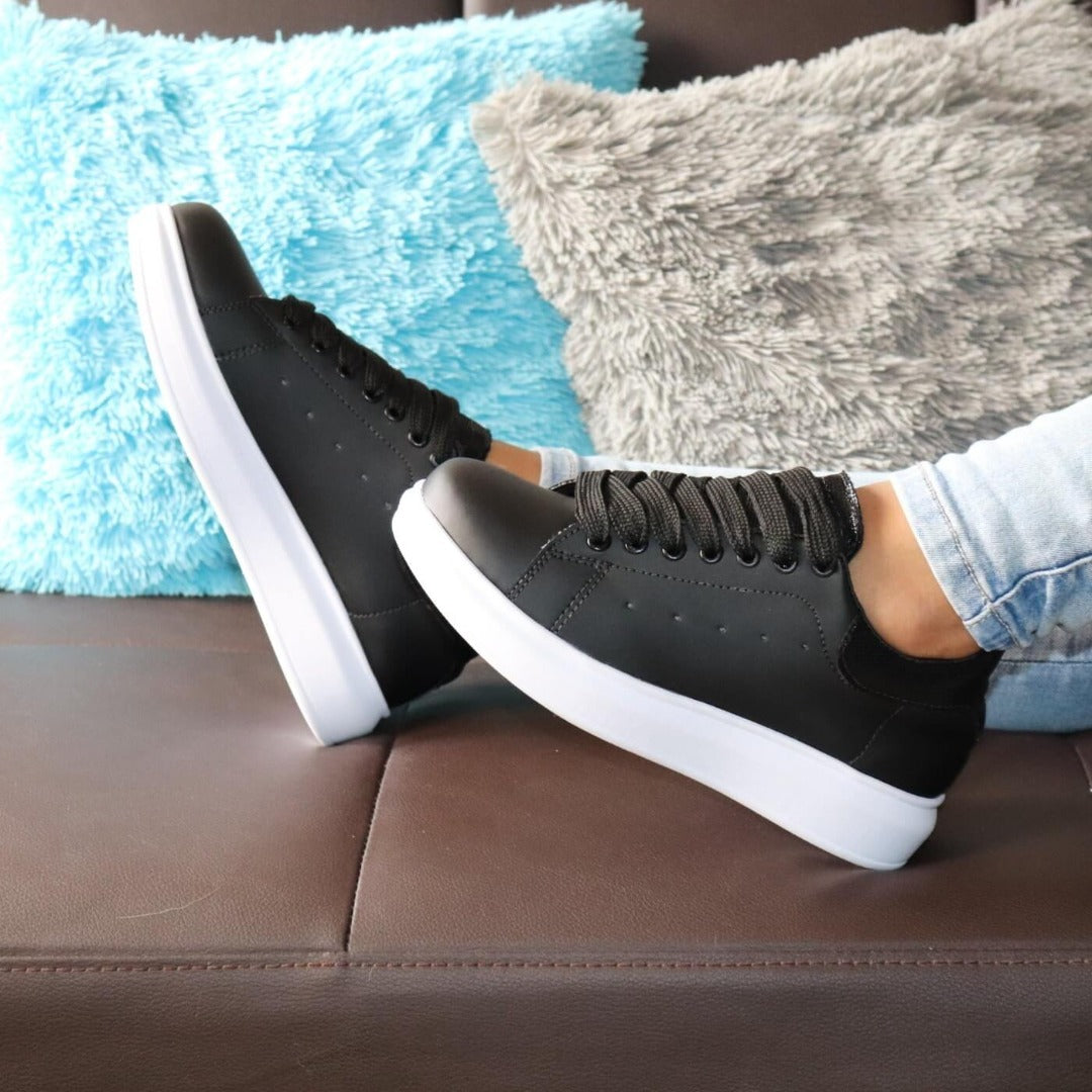 Tenis Clásicos Negros para Mujer Eva – FRESHKA CO