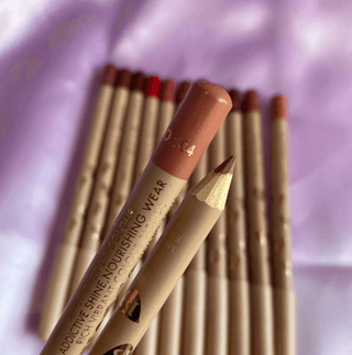 Lápiz delineador de labios - Efecto Profesional | FRESHKA CO